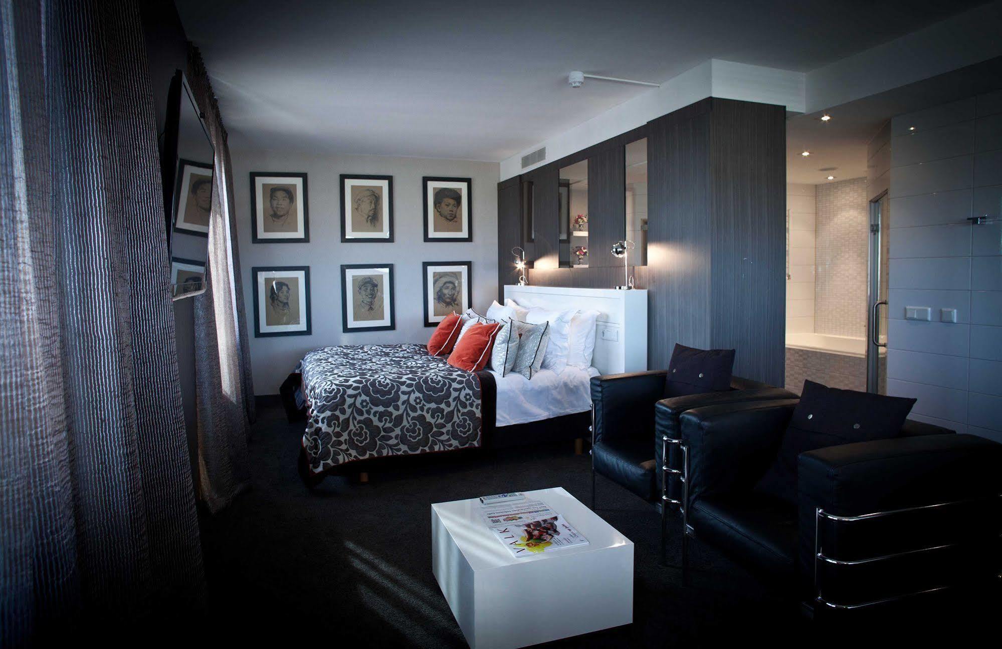 Hotel Der Valk A1 4*